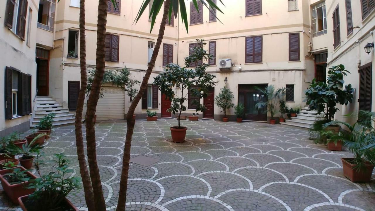 Angoletto Di Trastevere Rome Exterior photo